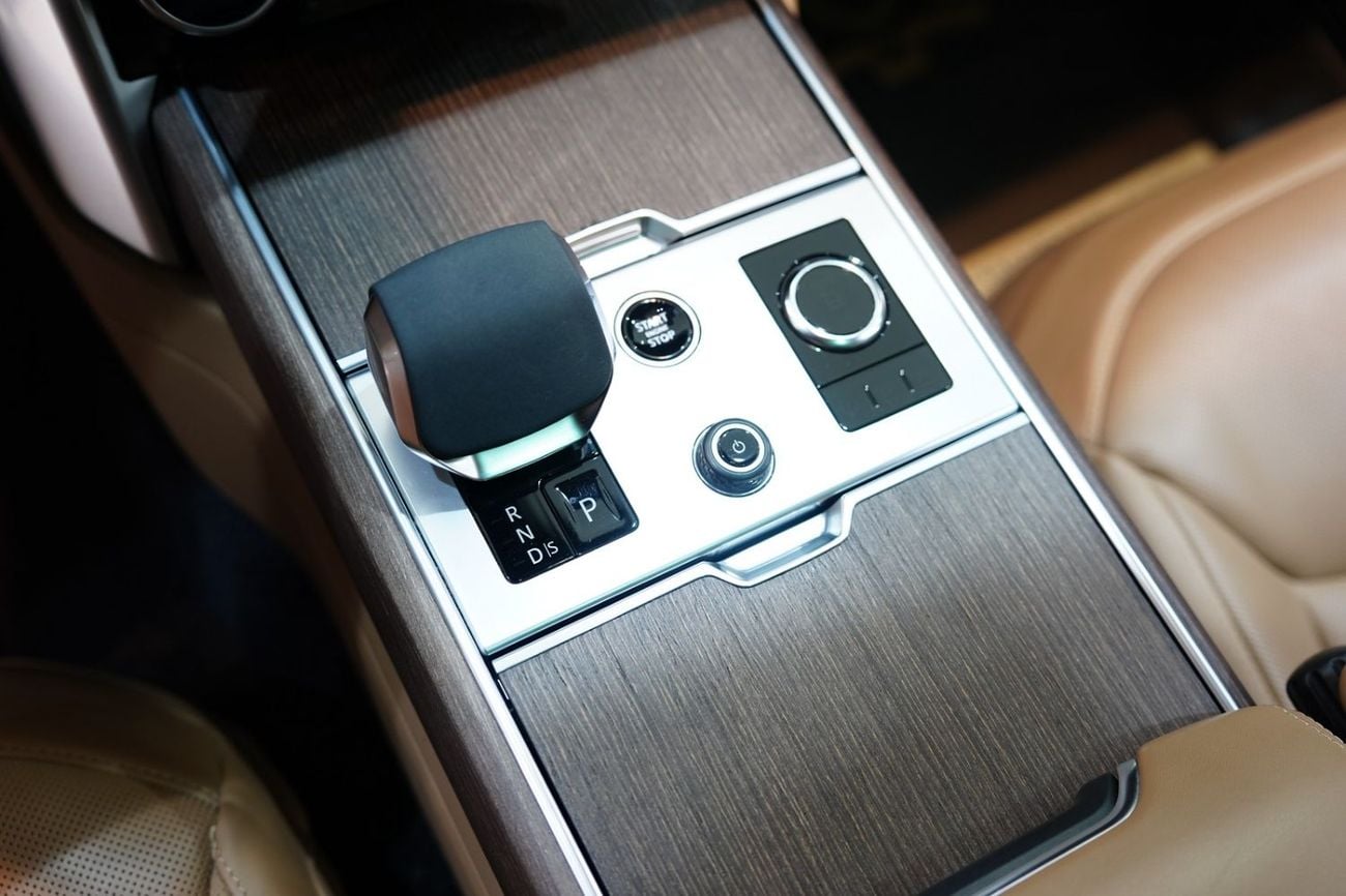 Land Rover Range Rover SE P400 2023 Range Rover Vogue P400, Head-Up Display, Deployable Side Steps, Al Tayer Warr + Serv!!