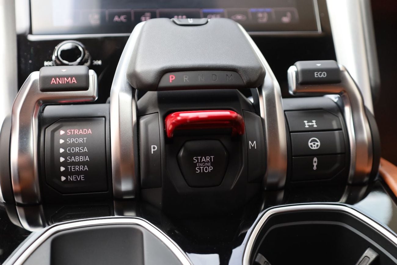 لامبورغيني اوروس STD 4.0T V8