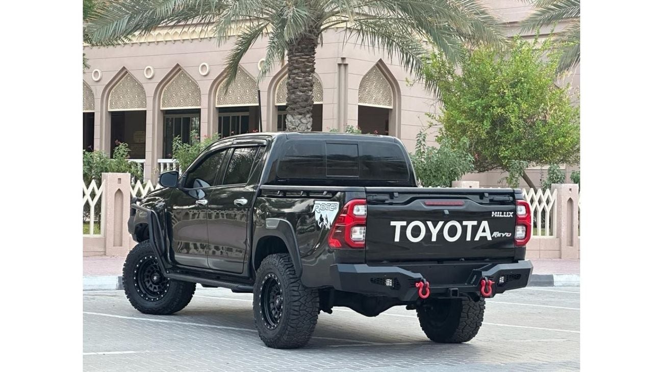 Toyota Hilux MODIFIED TO 2023 MODEL | PREMIUM BODY KIT INSTALLED | FRONT AND REAR BUMPER GUARD
