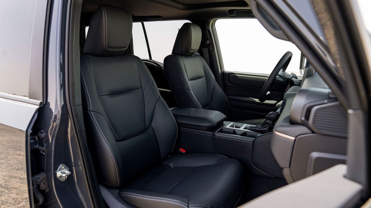 تويوتا برادو PRADO 2025\LUXURY\(LHD) TOYOTA PRADO 250 WX+ 2.8D AT MY2025 – GREY