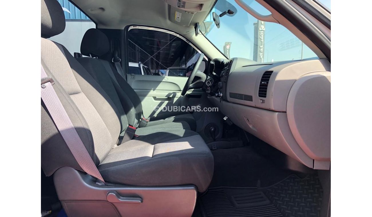 Chevrolet Silverado 2 Door GCC Specs