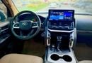 تويوتا لاند كروزر GXR 2015 FACELIFTED 2025 WITH INTERIOR AND EXTERIOR FULL OPTION V6 GCC SPECIFICATION