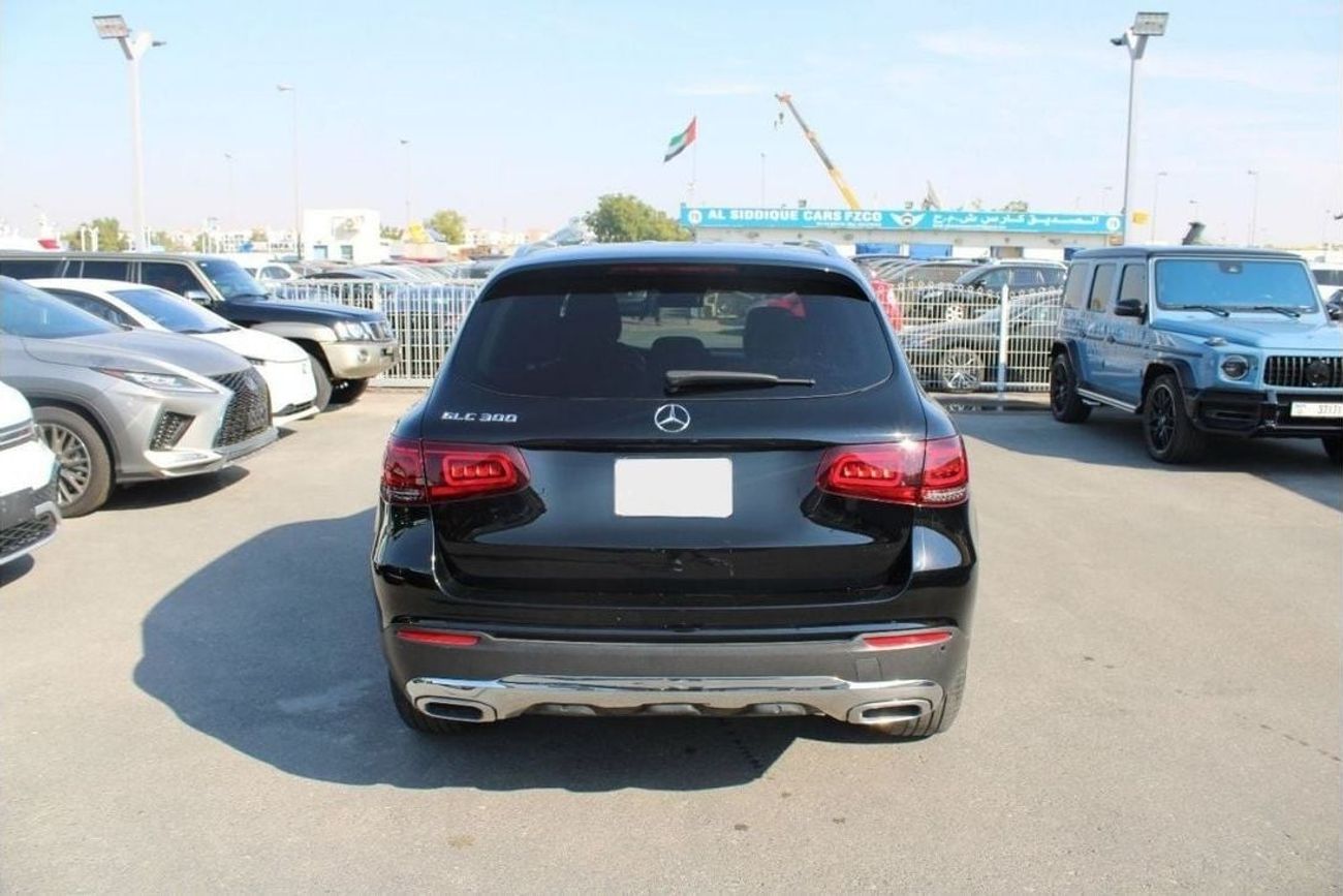 Mercedes-Benz GLC 300 Coupe 2.0L