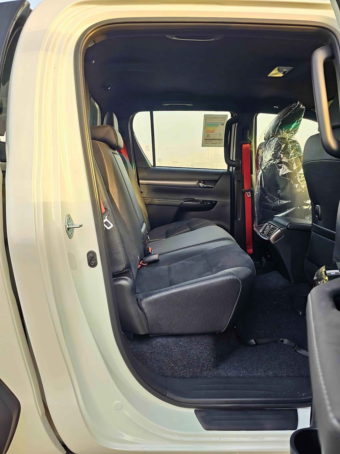 Toyota Hilux GR-S / V4 / 2.8L DIESEL / A/T / DVD / 360” Camera/ Roll Bar ( CODE # HDGR28AF)