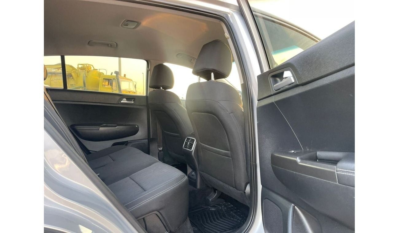 Kia Sportage 2021 Kia Sportage 2.4L V4 MidOption+ - AWD 4x4 - Apple & Android Play Full Serviced - 56000 mileage