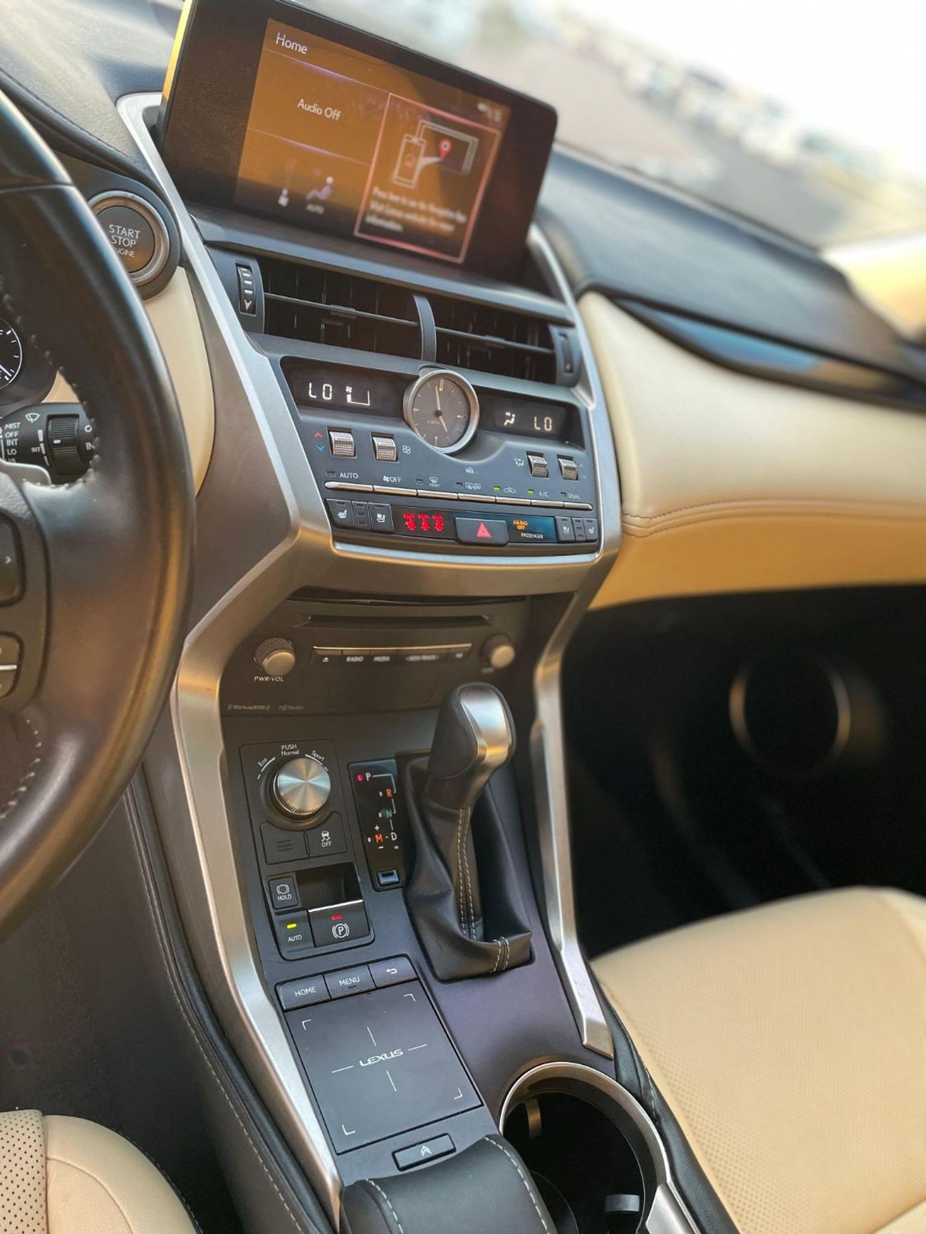 Lexus NX300 2019 Lexus NX300 2.0L V4 AWD 4x4 Turbo With Radar and Sensors Full Option - UAE PASS