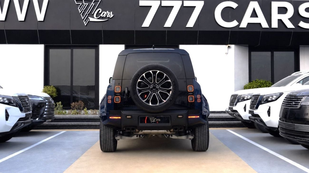 Land Rover Defender 110 OCTA  P635 | Sargasso Blue | Light Cloud/Lunar | 635 HP