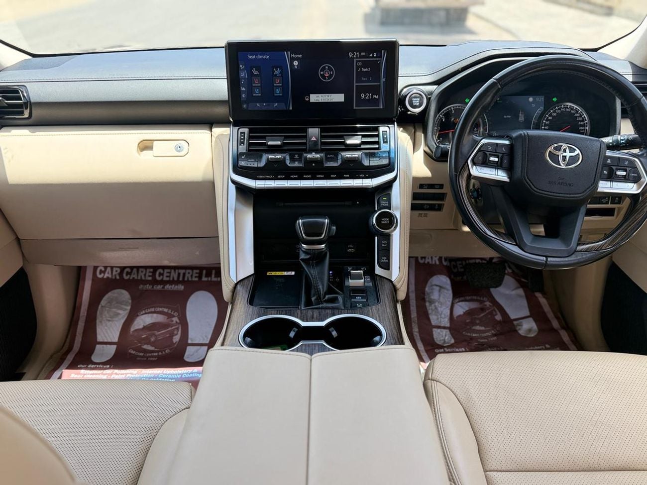 Toyota Land Cruiser EXR Toyota land cruiser LC300, year 2022, right hand drive, diesel 3.3L only foe export availab