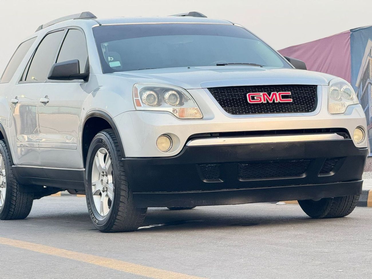 GMC Acadia In excellent condition and requires no expenses