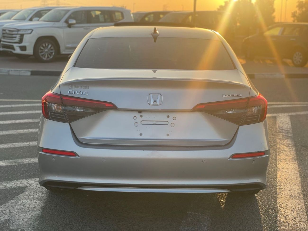 هوندا سيفيك 2023 Honda Civic Touring 1.5 V4 - Full Option - Canadian Specs -
