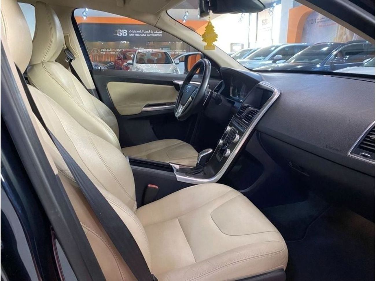 فولفو XC 60 Comfort 2.0L Promotion Price | GCC | Certified Pre-owned |