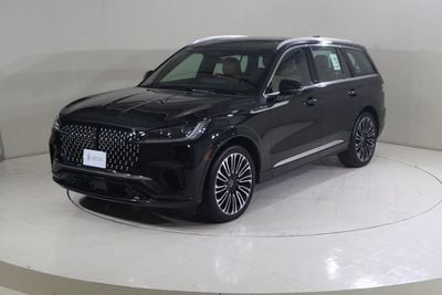 Lincoln Aviator PRESIDENTIAL AVI925W / AL TAYER MOTORS/ AL QOUZ SHOWROOM