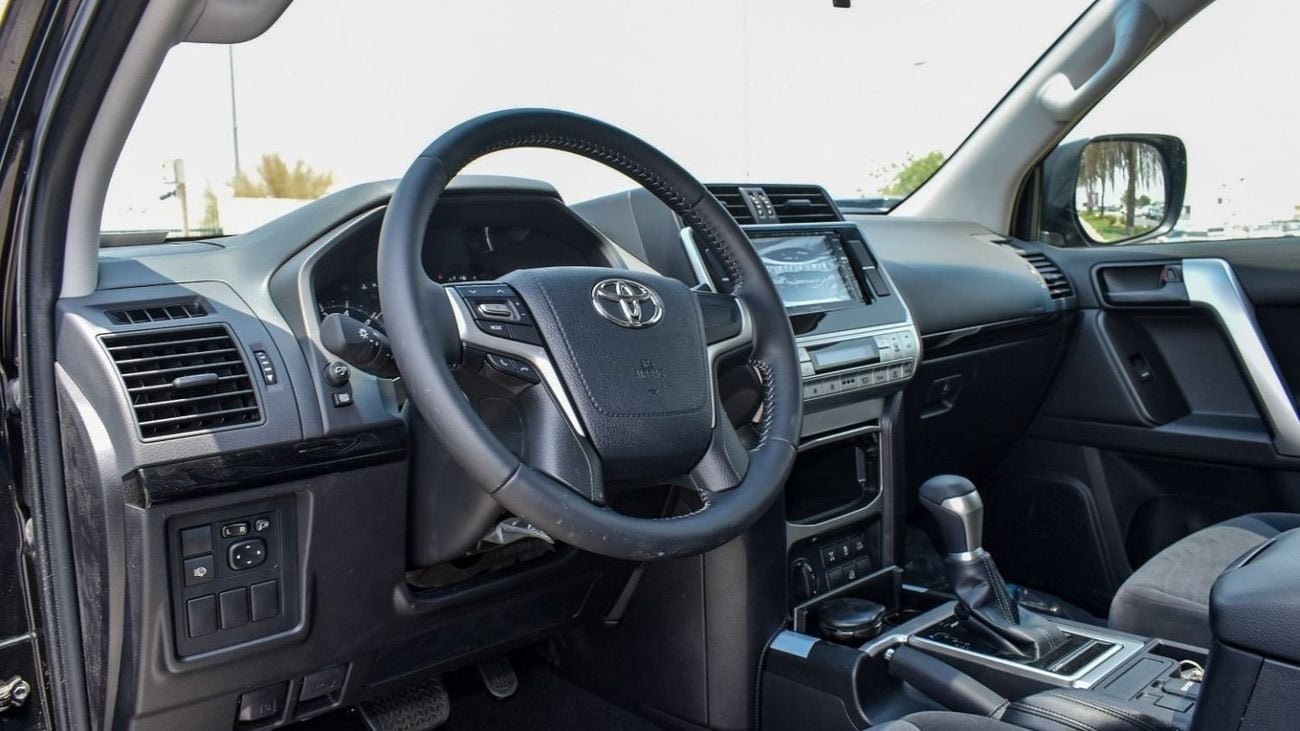 تويوتا برادو Toyota Prado TXL 4.0l - A/T - 17" alloy - LED - Fog Lamp - Sunroof - Coolbox - Power Window - 7 Seat