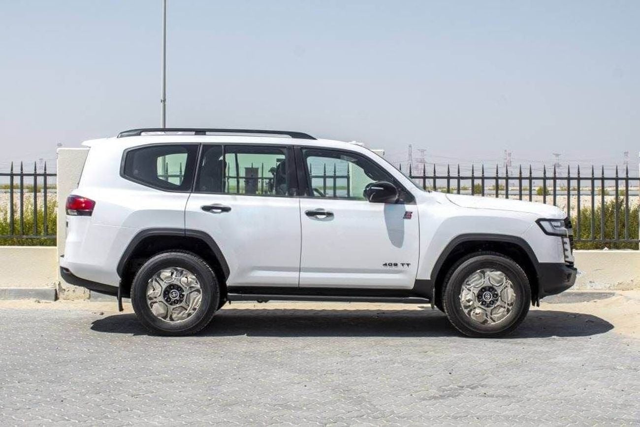 تويوتا لاند كروزر 2026 Toyota Land Cruiser GR-S 3.5L Petrol Twin Turbo AT (White-Red)