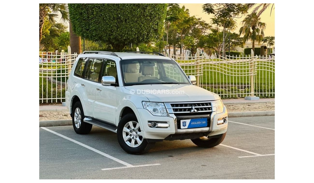 Mitsubishi Pajero GLS Mid 1030 PM || PAJERO GLS 3.0 V6 4WD || LOW MILEAGE 0% DOWN PAYMENT || WELL MAINTAINED