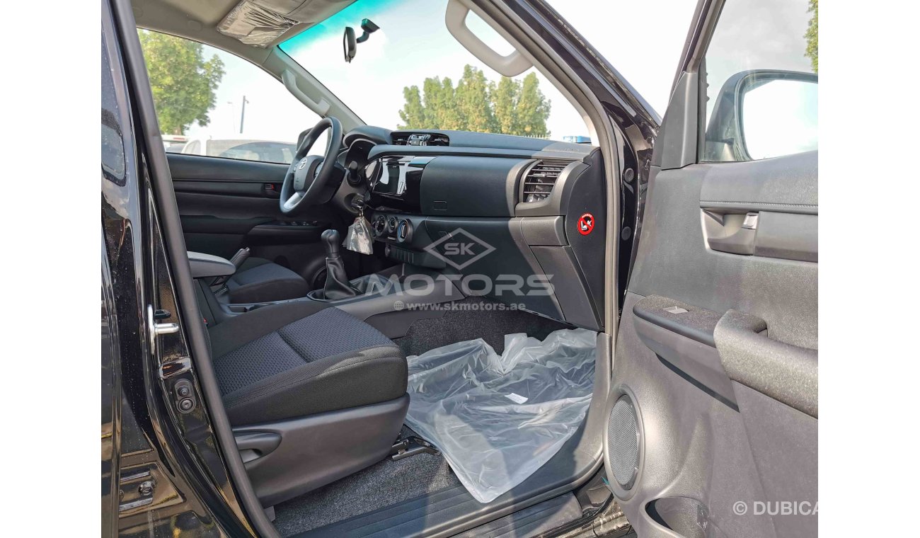 Toyota Hilux WIDE BODY 2.4L Diesel, M/T, Power lock / Windows (CODE # THBBL21)