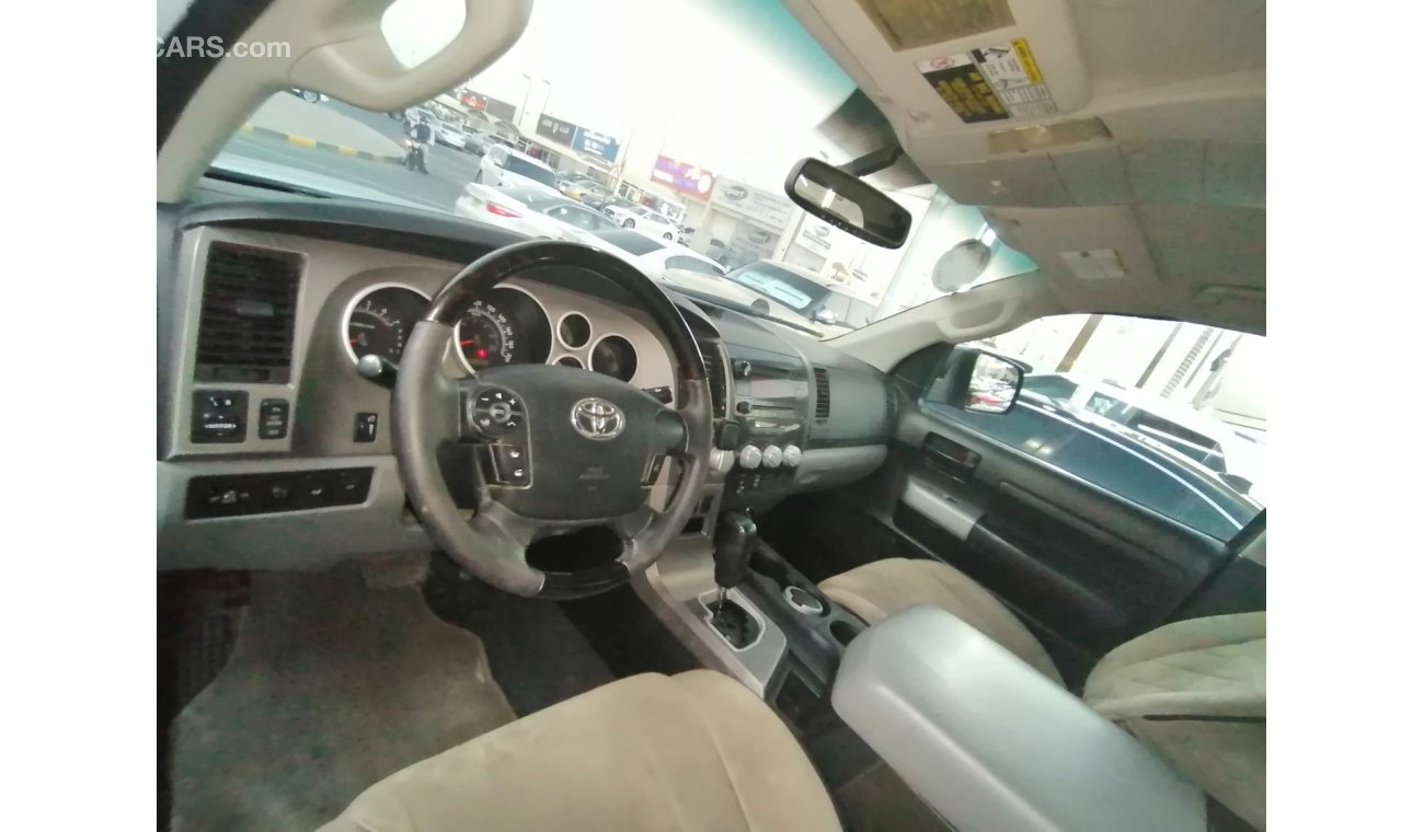 تويوتا تاندرا Toyota Tundra 2011 4 door in very distinctive condition