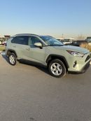 تويوتا راف ٤ XLE 2.5L