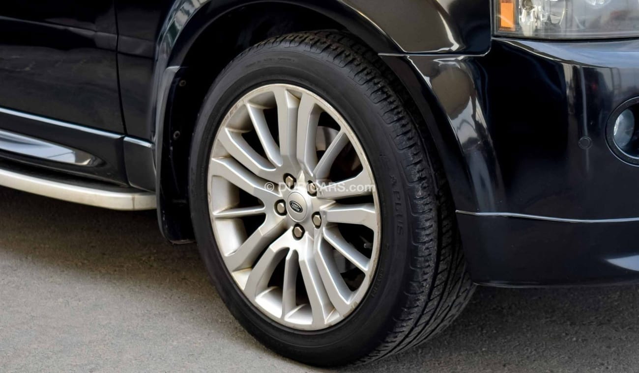 لاند روفر رينج روفر سبورت 2009 modified to 2013 original paint, perfect condition