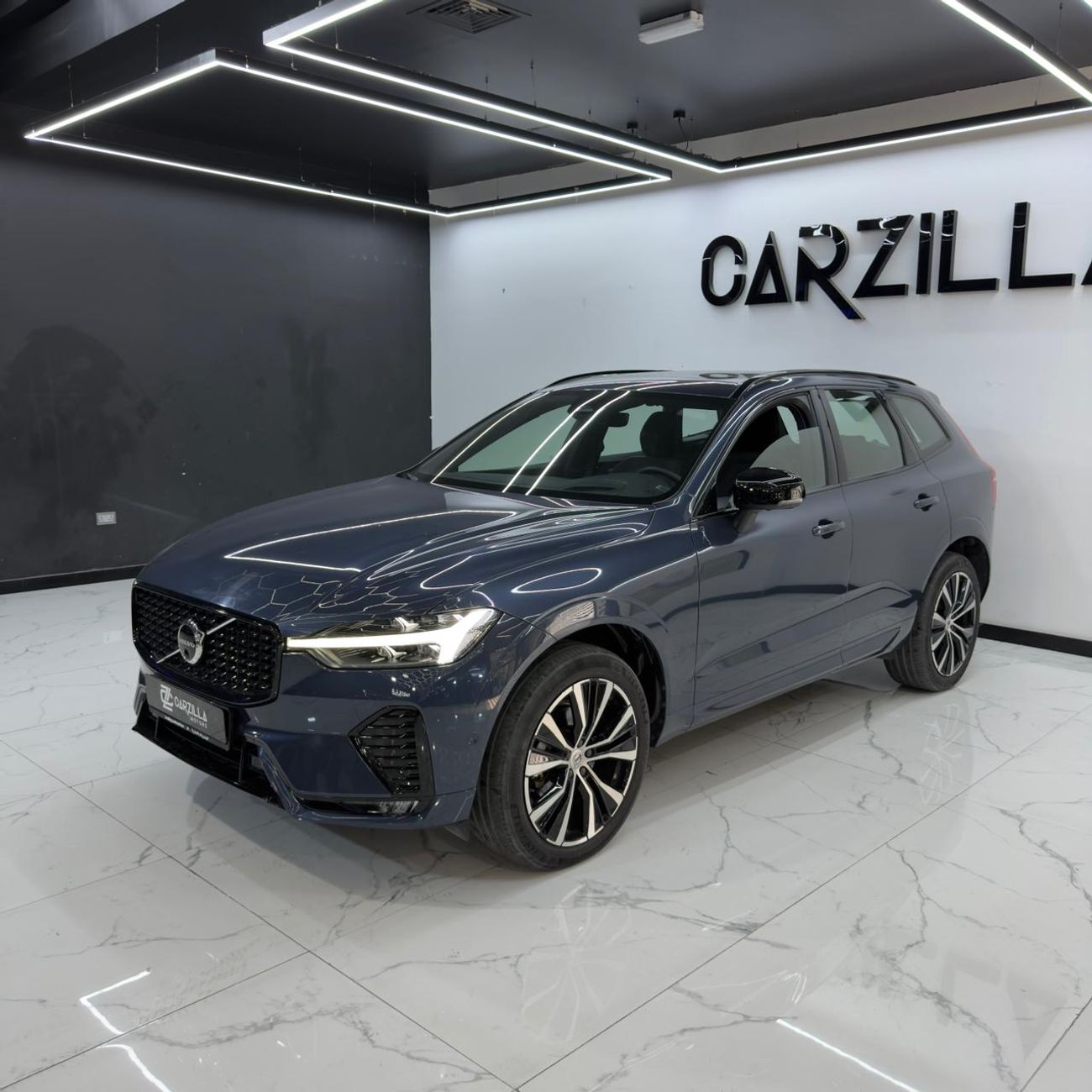 Volvo XC60 B5 2.0T Powertrain AED 2,644 / Monthly l 0% Downpayment l Ultimate Dark l Agency Warranty until 2028