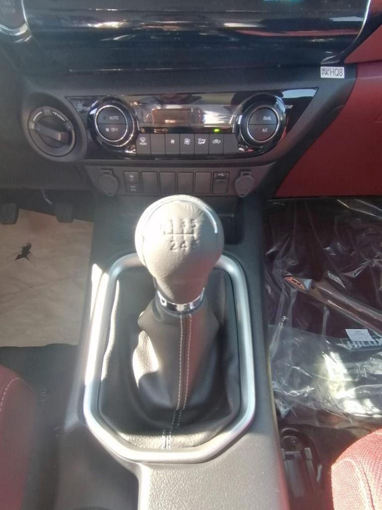 تويوتا هيلوكس Toyota Hilux SR5 2.4L 4*4 Diesel 2025