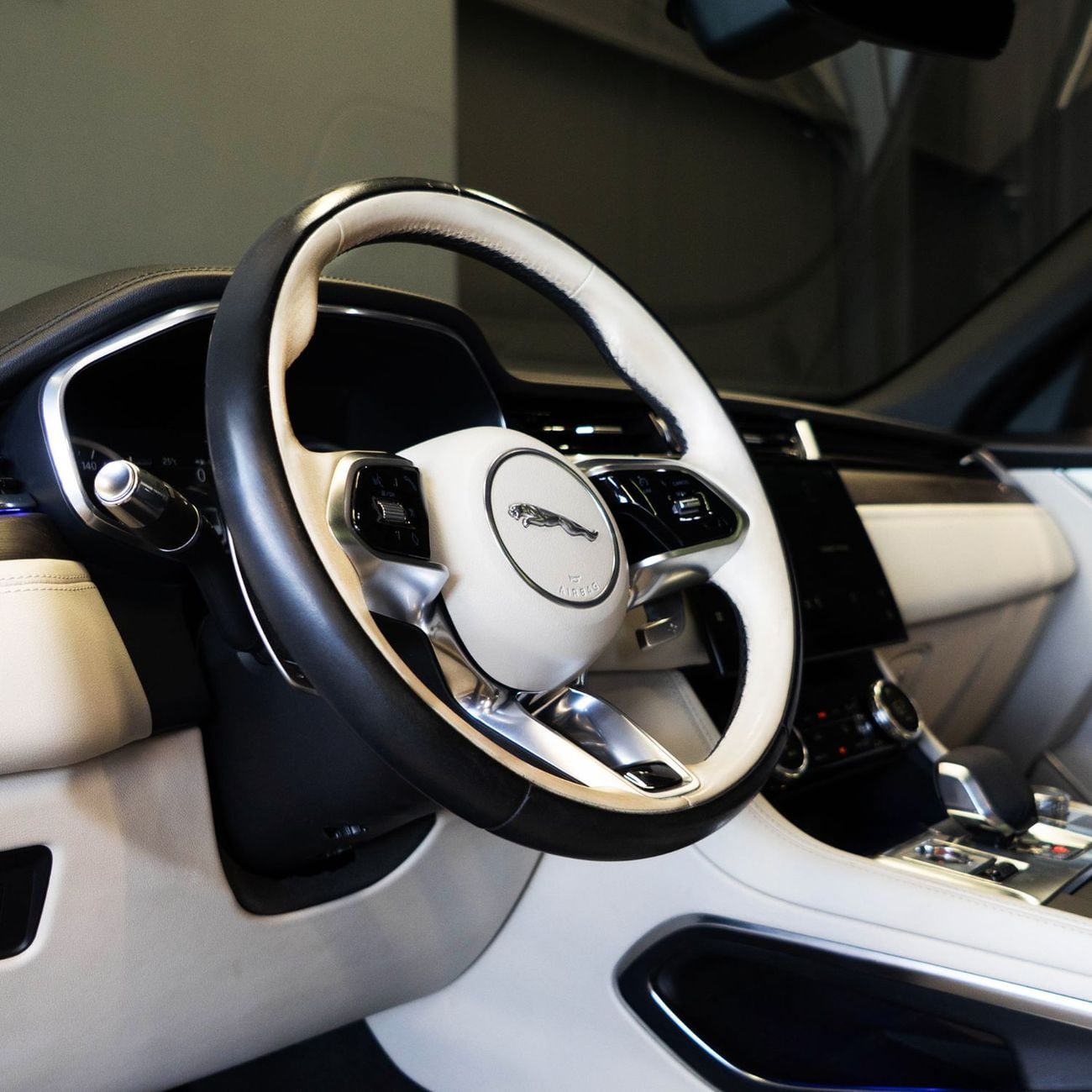 Jaguar F Pace S 2.0L AED 2,107 p.m • 0% Downpayment • Jaguar F-Pace P250 S  • 1 Year Warrant