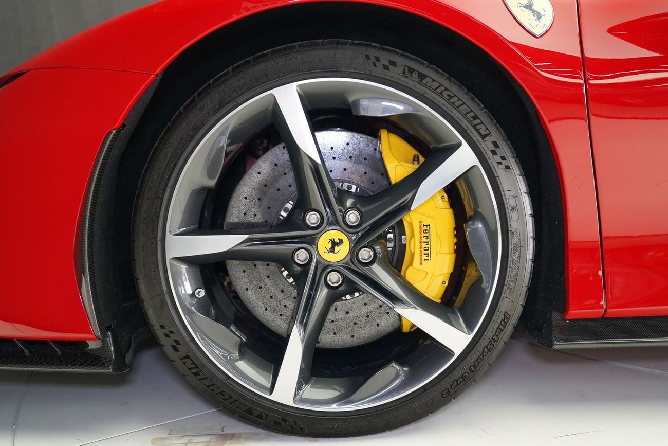 فيراري SF90 سبيدر assetto fiorano