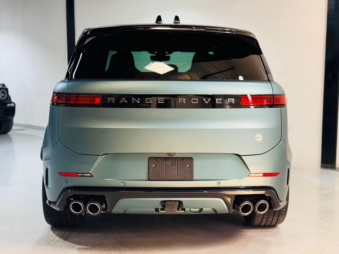 لاند روفر رينج روفر سبورت SV Celestial Gaea 2025 Brand New