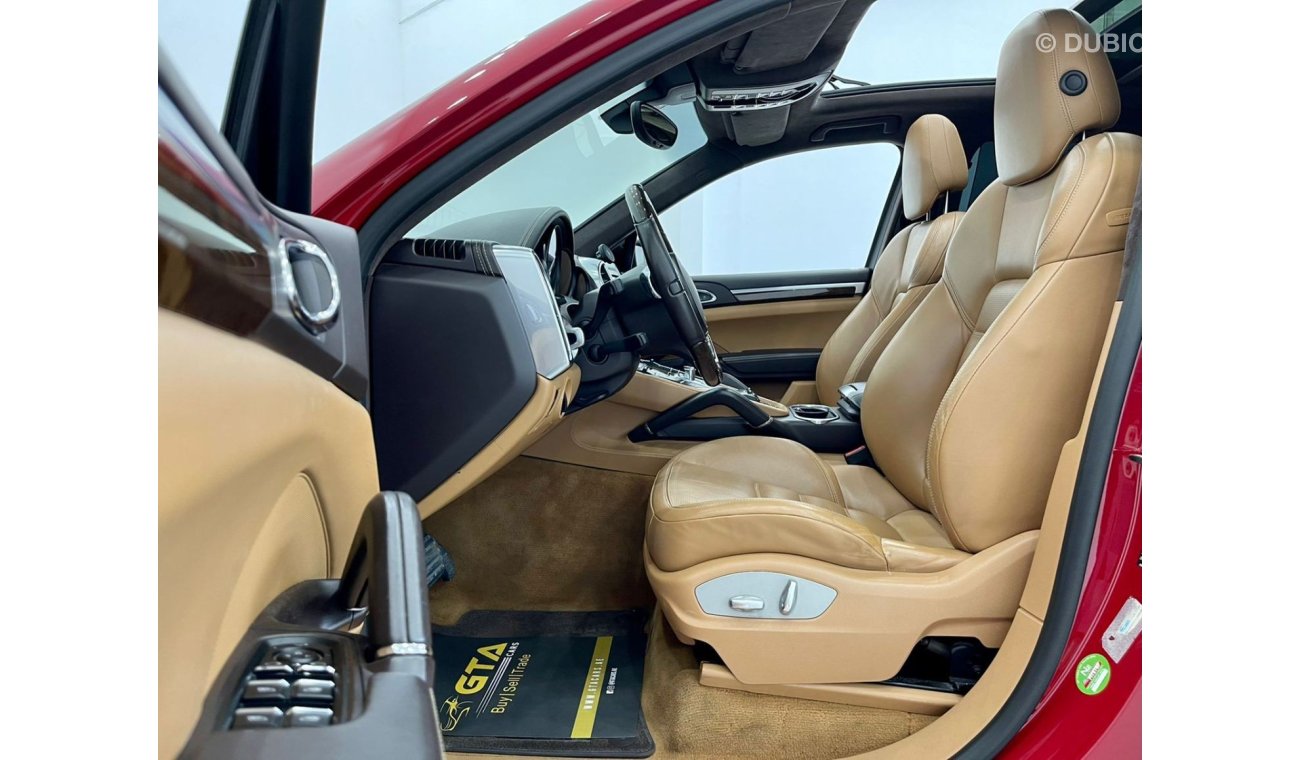 Porsche Cayenne 2014 Porsche Cayenne GTS, 2023 Warranty, Service History, GCC