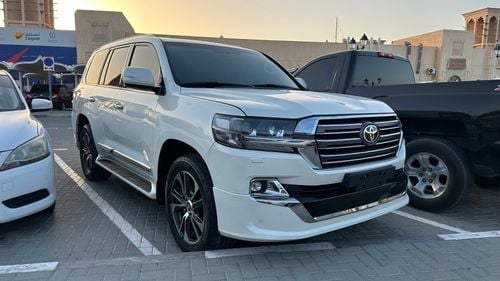تويوتا لاند كروزر GXR