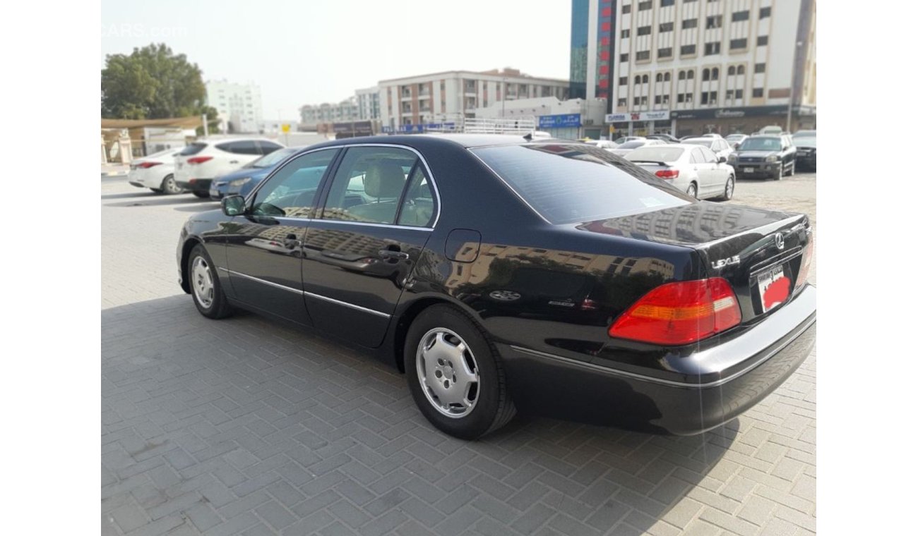 Lexus LS 430 لكزس LS430 موديل 2003 وارد امريكي تلت ارباع الترا فتحة جلد جلد يوجد شااشة