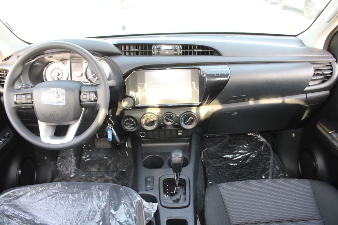 Toyota Hilux TOYOTA HILUX 2.7L PETROL DOUBLE CAB 4X4 COMFORT AUTO TOYOTA HILUX 2.7L PETROL DOUBLE CAB 4X4 AUTO
