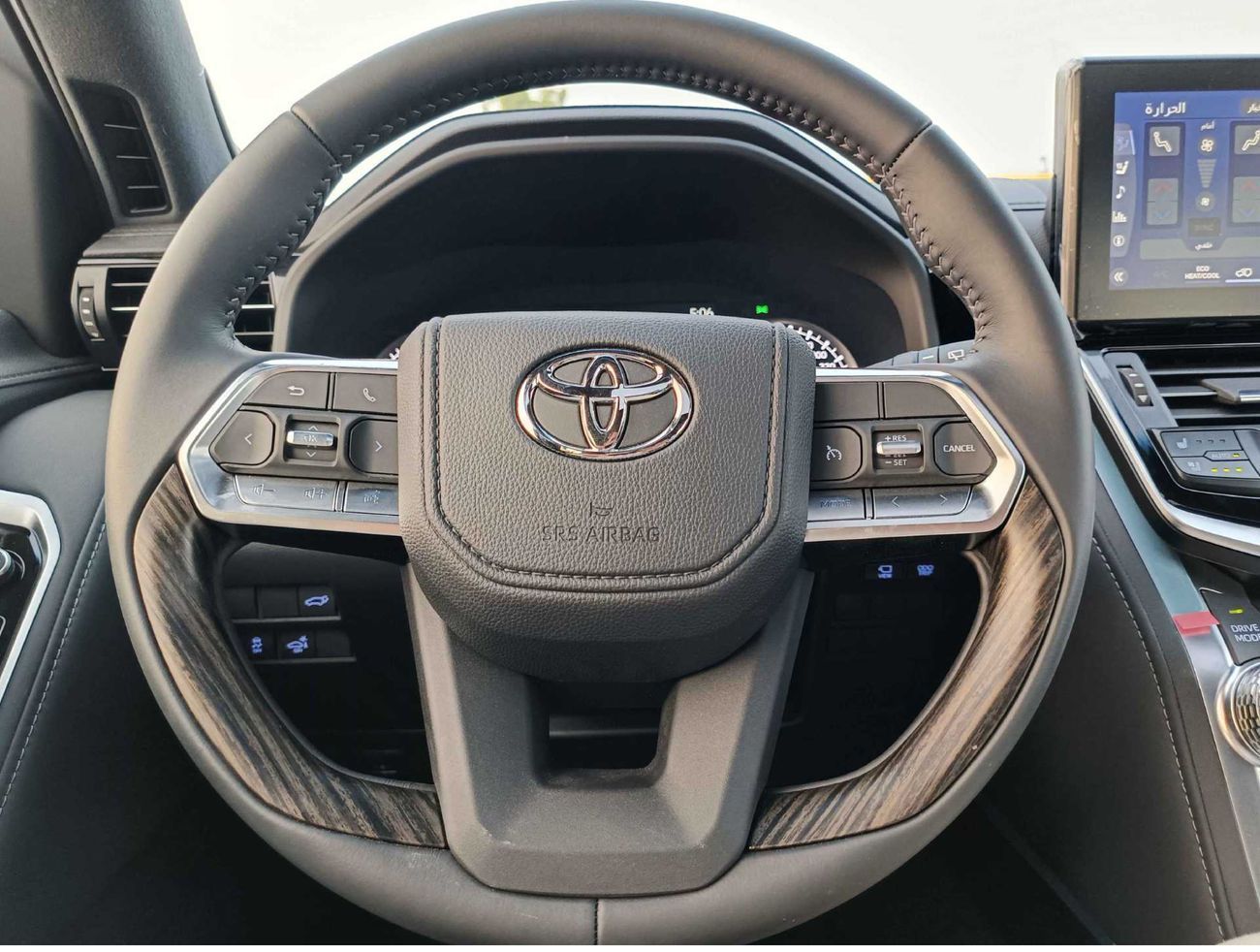 تويوتا لاند كروزر TWIN TURBO | VX-R HIGH-LC300 | 3.5L V6 | JBL.WITH HEADUP DISPLAY | 360* CAM | SUNROOF | FULL OPTION