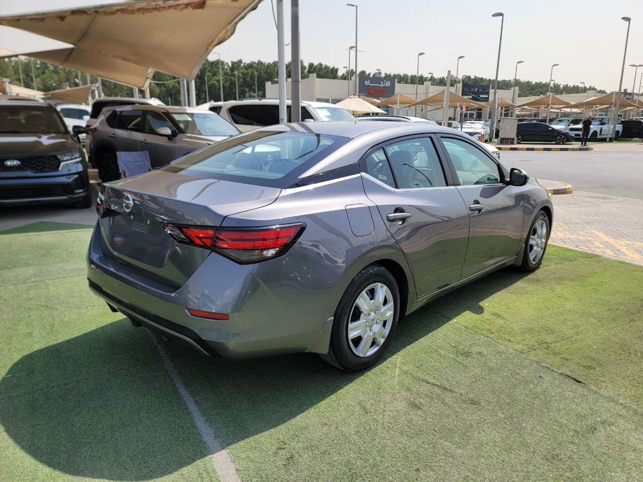 نيسان سنترا SV 1.8L