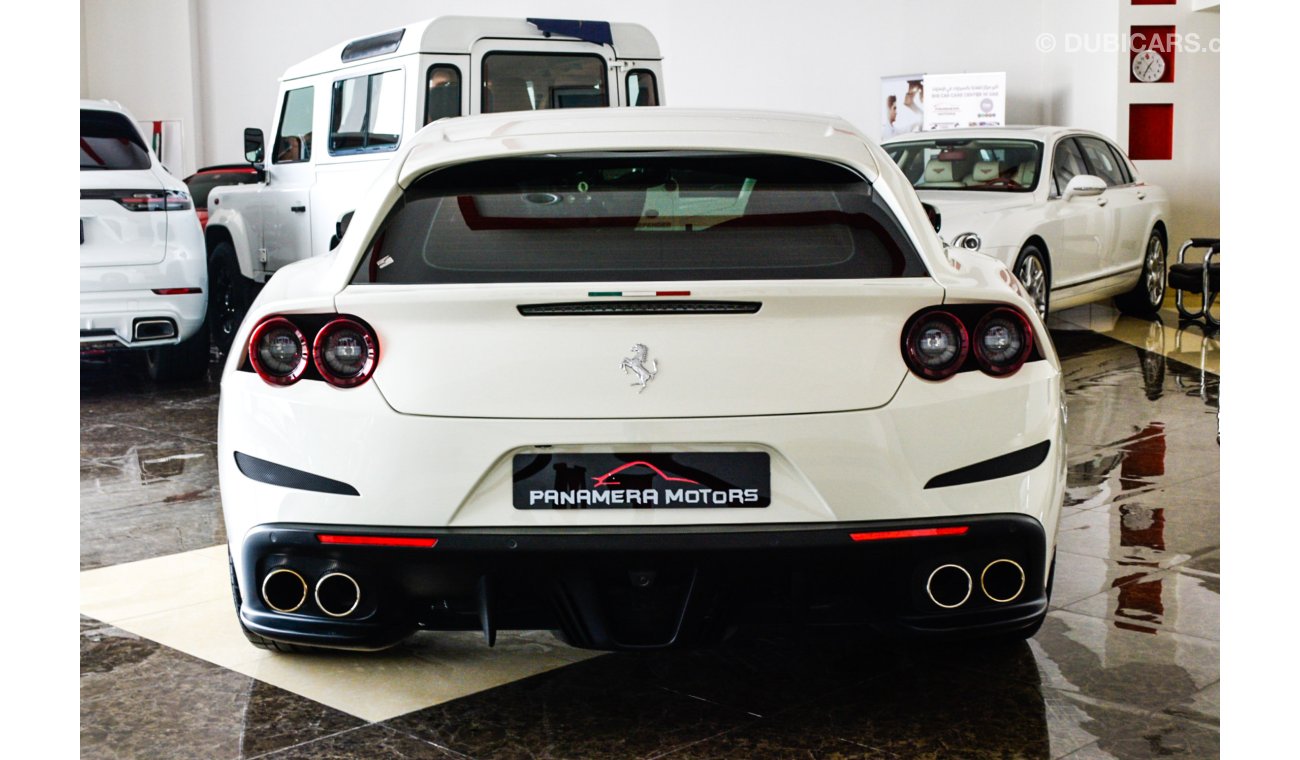 فيراري GTC4Lusso