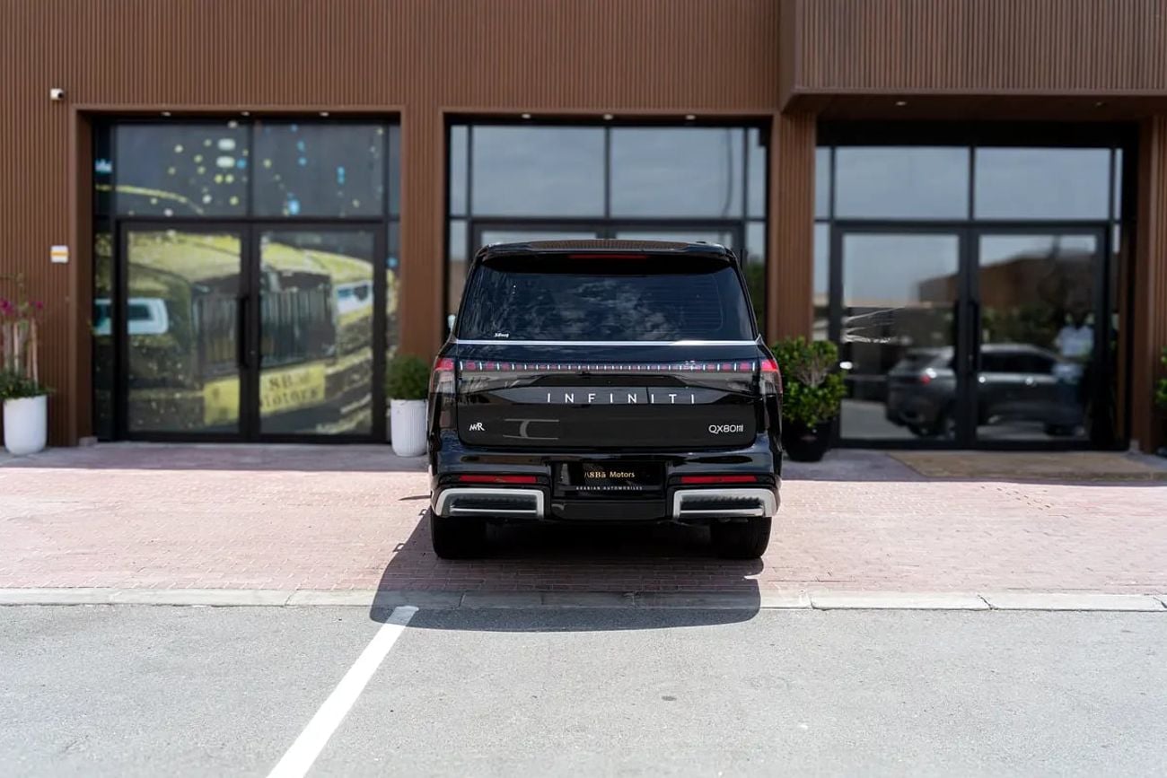 إنفينيتي QX80 Sensory 8 5.6L Sensory | GCC Specs with Warranty and Service till | 8-seaters | Super Clean