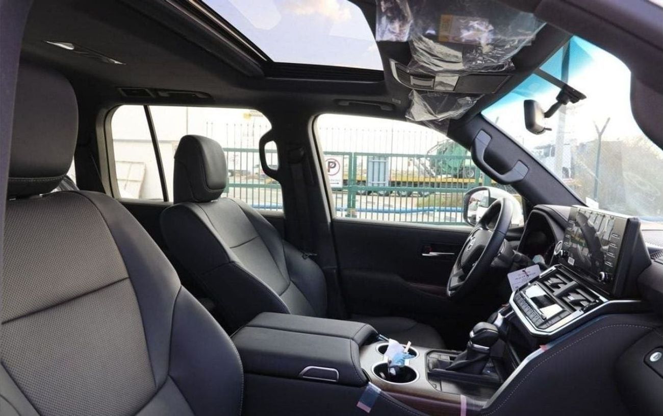 Toyota Land Cruiser Toyota lc300 GXR 3.5L PETROL 2025