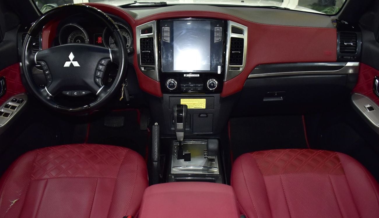 Mitsubishi Pajero EXCELLENT DEAL for our Mitsubishi Pajero Signature Edition GLS 3.8 ( 2018 Model ) in White / Black C