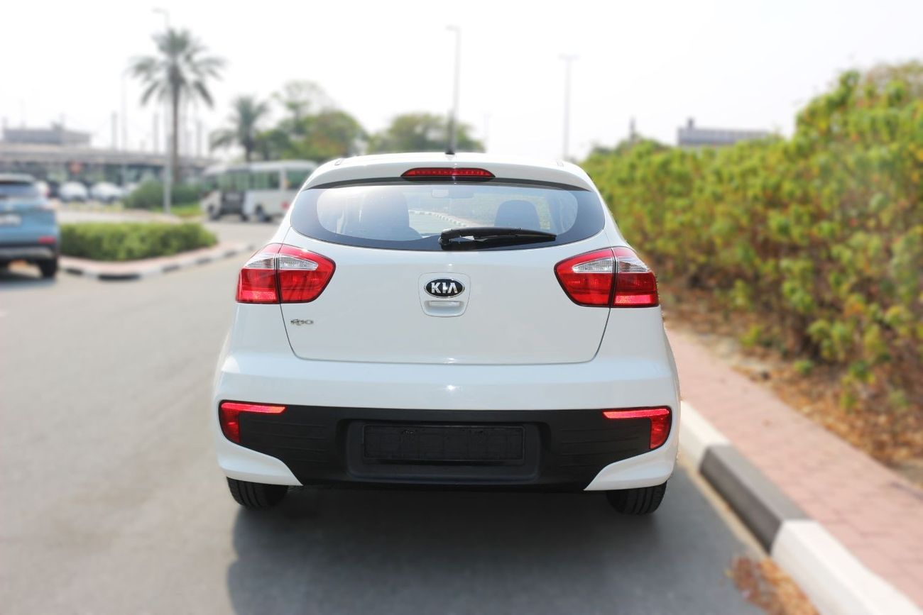 كيا ريو LX كيا ريوا 2017 خليجي فل اتوماتيك بحاله وكاله فقط 67000 ميلوا استعمال سيده