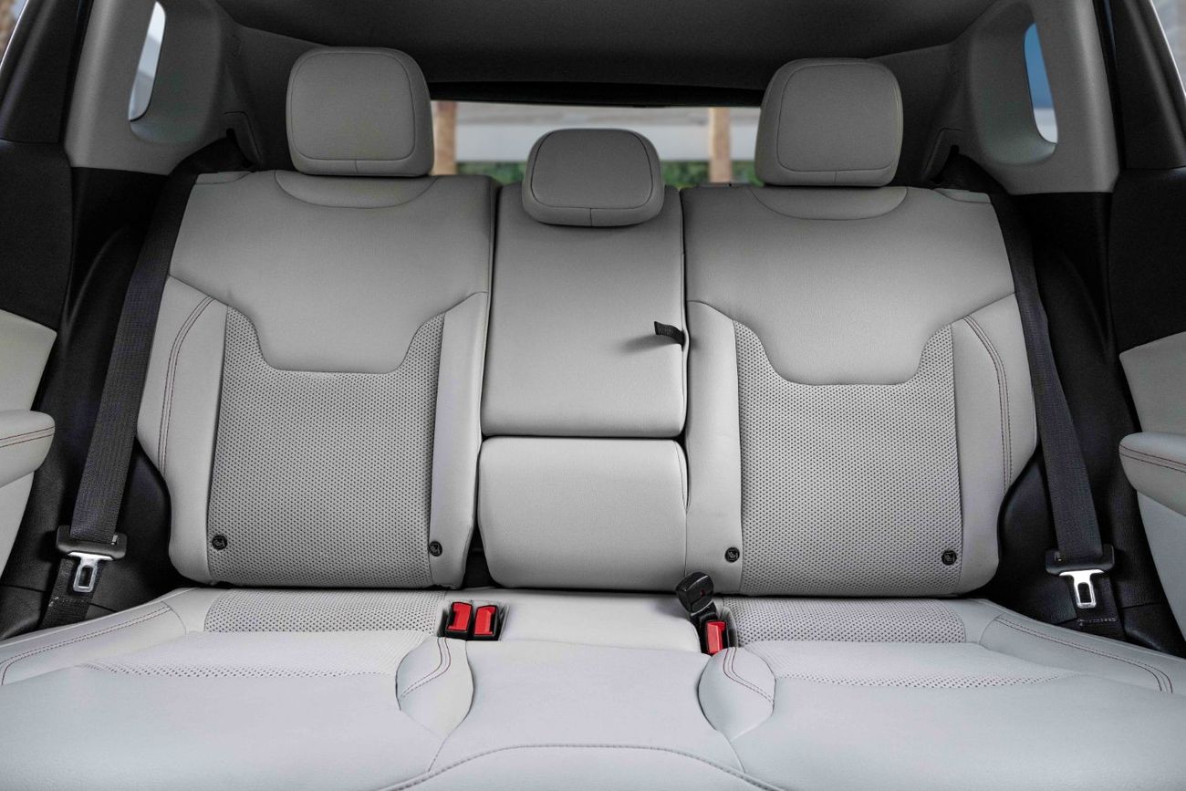 جيب كومباس Limited | 1,410 P.M  | 0% Downpayment | Excellent Condition!