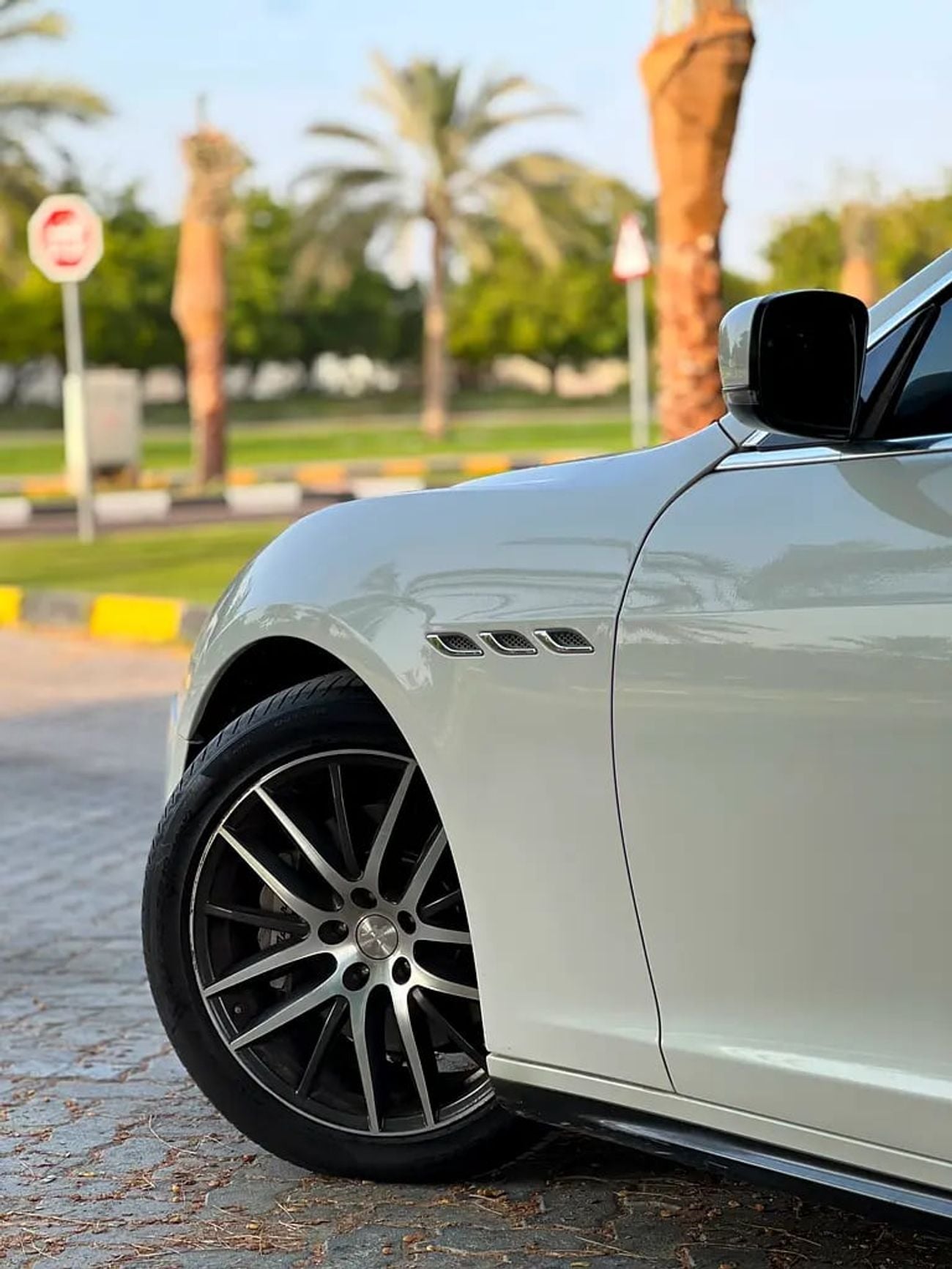 مازيراتي جيبلي S GCC Specs - Pristine Condition