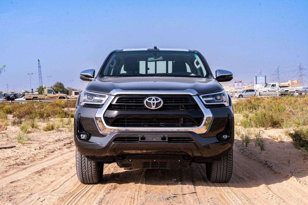 تويوتا هيلوكس Toyota Hilux  4.0-l 4WD pickup  2026 4-door cabin, automatic,