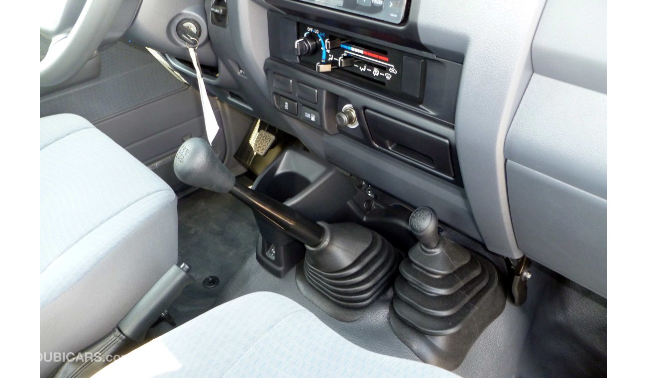 Toyota Land Cruiser Pick Up 4.5L V8 79 Diesel Single Cab Diff Lock Manual