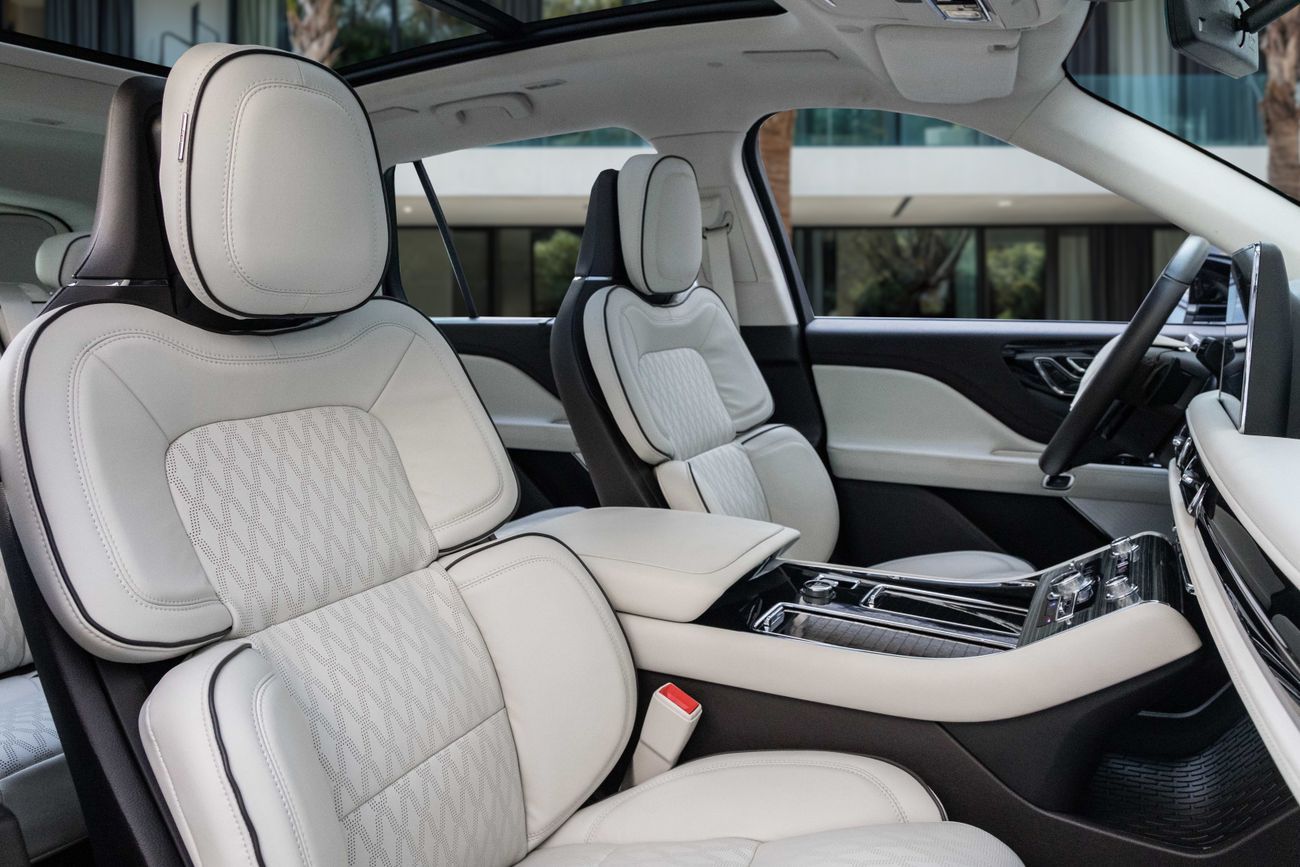 لينكولن أفياتور Aviator PRESIDENTIAL | 4,622 P.M | 0% Downpayment | WARRANTY 2029