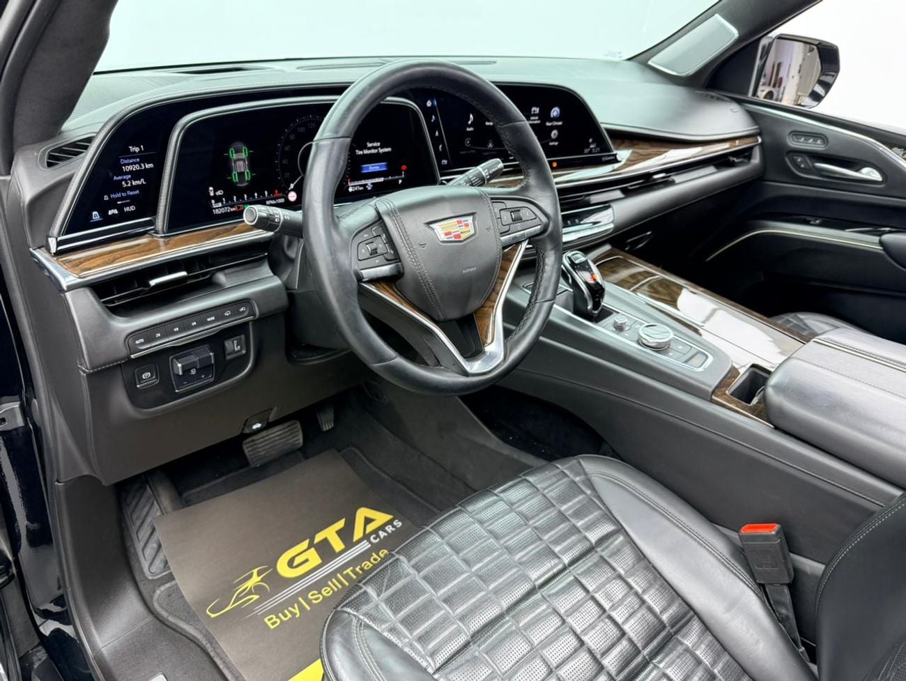 كاديلاك إسكالاد Premium Luxury Platinum 6.2L 4WD