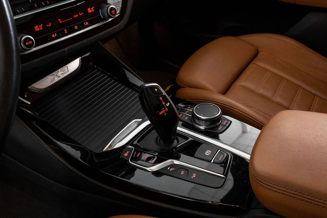 BMW X3 xDrive 30i 2.0L