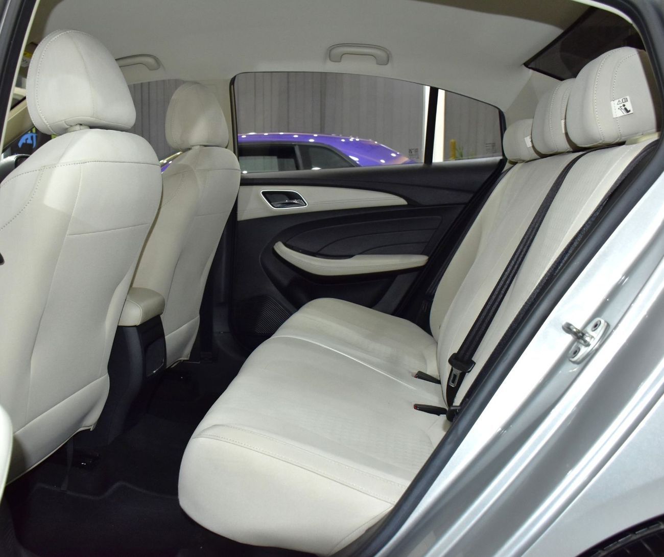 MG 5 COMFORT EXCELLENT DEAL for our MG 5 ( 2022 Model ) in Silver Color GCC Specs