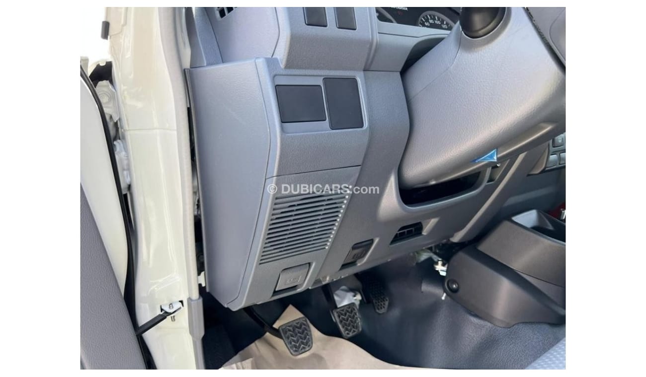 Toyota Land Cruiser 70 TOYOTA LC HTOP HZJ76 4.2 V6