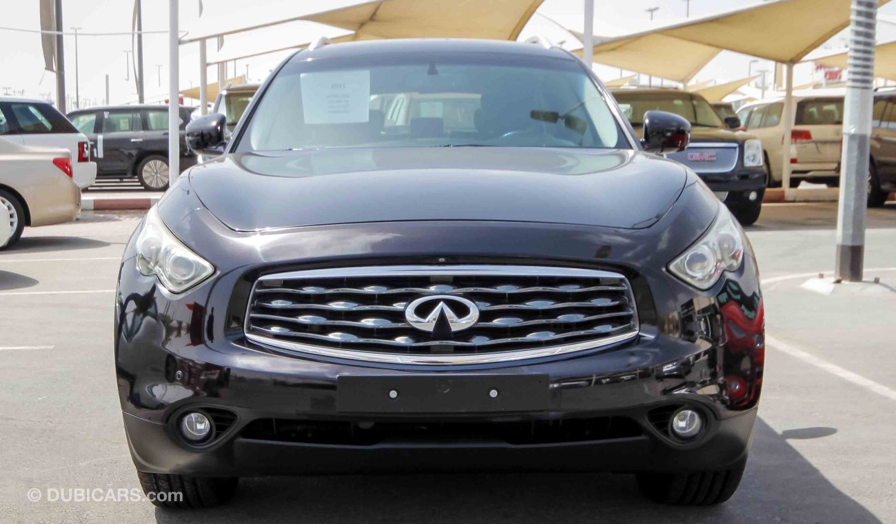 Infiniti FX35