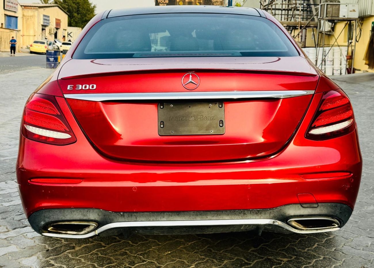مرسيدس بنز E300 AVANTGARDE SPORT